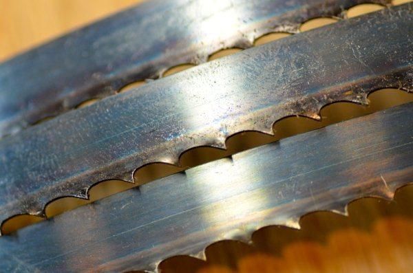 Available Size Band Saw Blade for Cutting Wood Bimetal Saw Blade Rolling